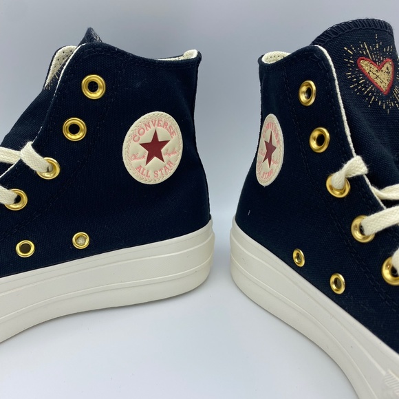 Converse Chuck Taylor All Star Hi Heart Embroidery - Picture 4 of 9